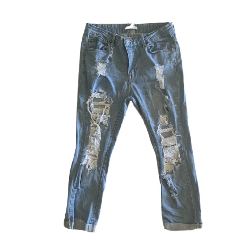 Forever 21 denim distressed jeans